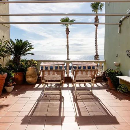 La Loggia Sul Mare By Interhome *