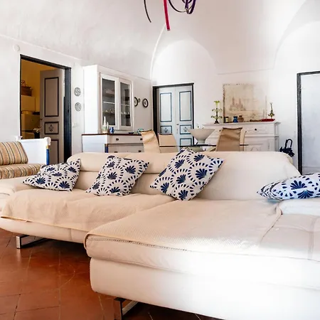 La Loggia Sul Mare By Interhome