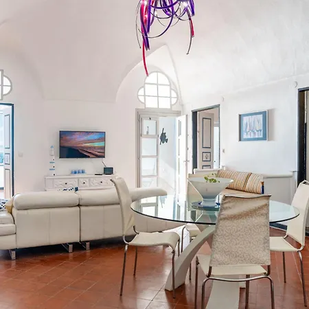 بيت للعطل La Loggia Sul Mare By Interhome *